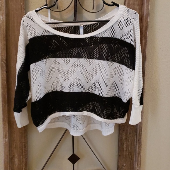 Cropped sweater - Picture 1 of 4